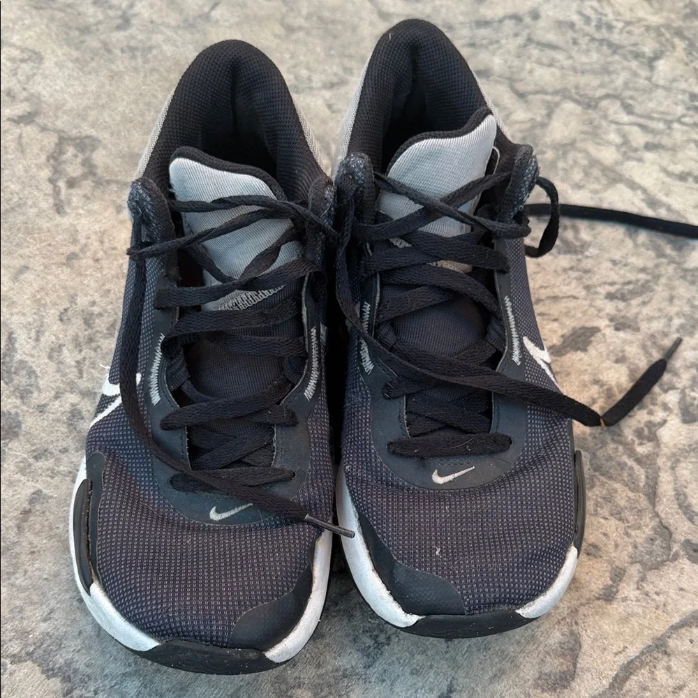 Nike Black and Gray Men's Training Sneakers
